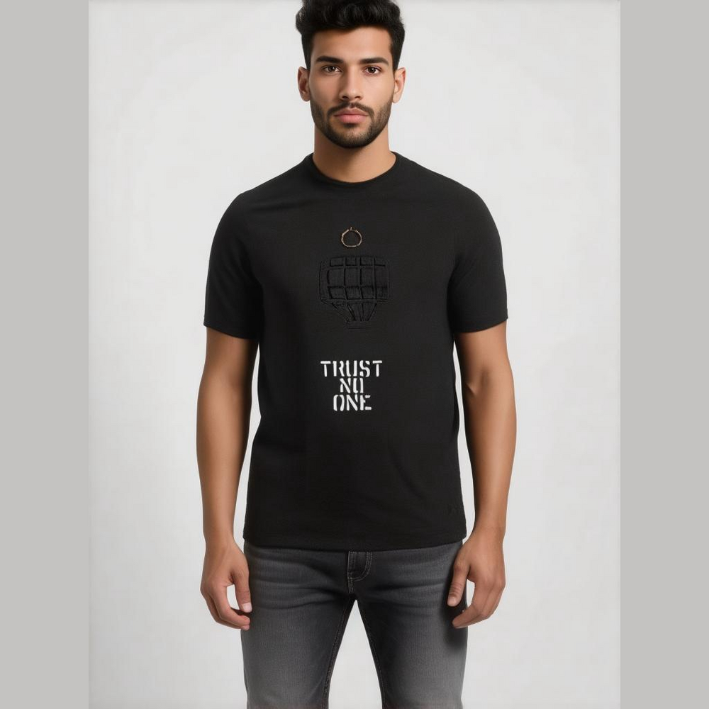 Hudson Outerwear Men's Size Large Black Trust No One Grenade 100% Cotton T-Shirt